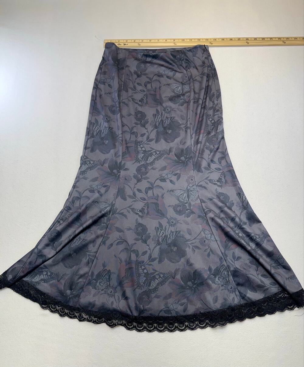 Gothic whimsigoth romantic vampire Halloween cottagecore fairycore 0071a2